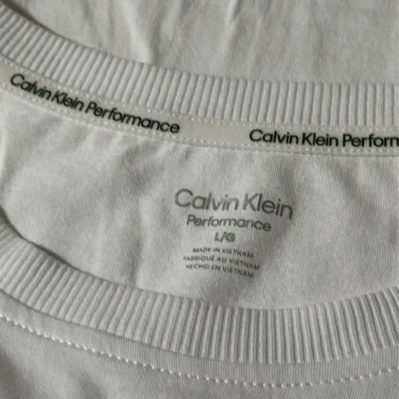 Calvin Klein Performance Tee - Picture 2 of 9